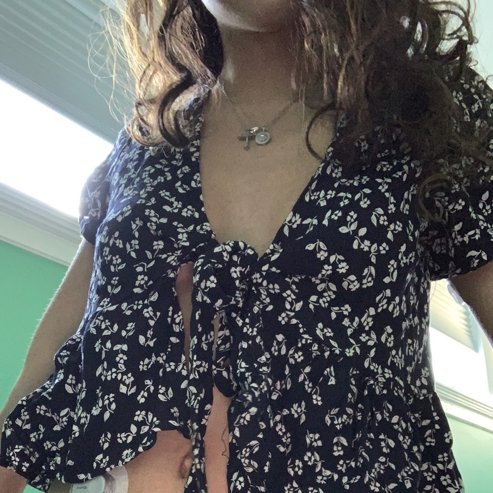 Pacsun Bow Top
